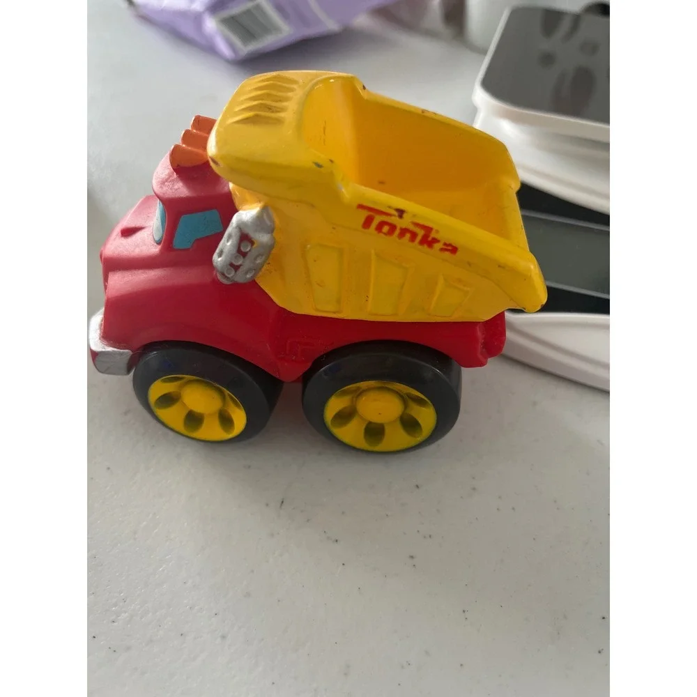 Tonka Chuck & Friends Toy Truck Lot Red Dump Truck and Semi Flatbed Trailer